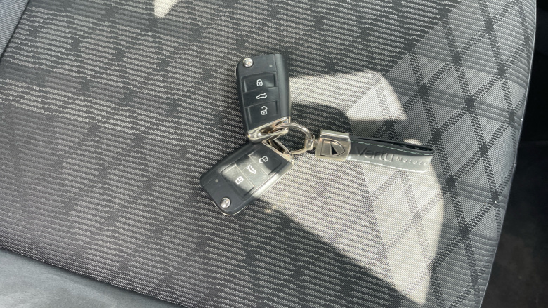 Volkswagen Tiguan 2.0 TDI 200 4Motion R-Line 5dr DSG Diesel Estate